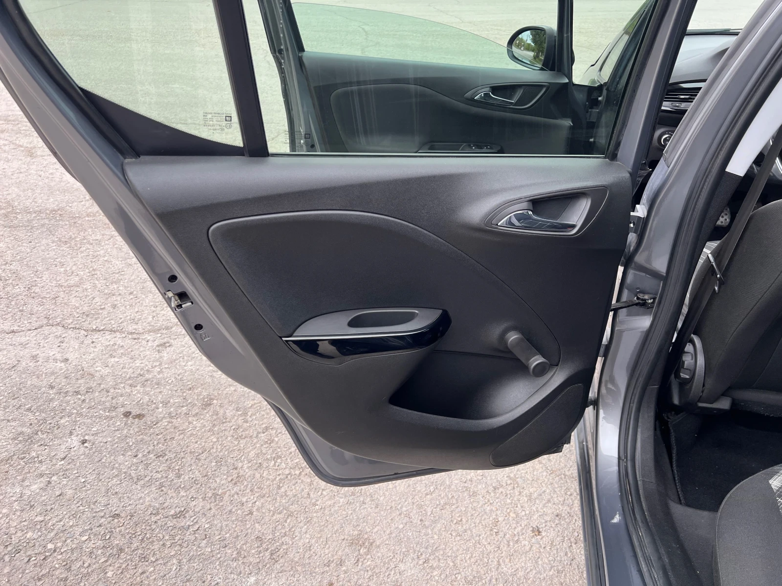 Opel Corsa 1.4I-LPG, снимка 11 - Автомобили и джипове - 56325471