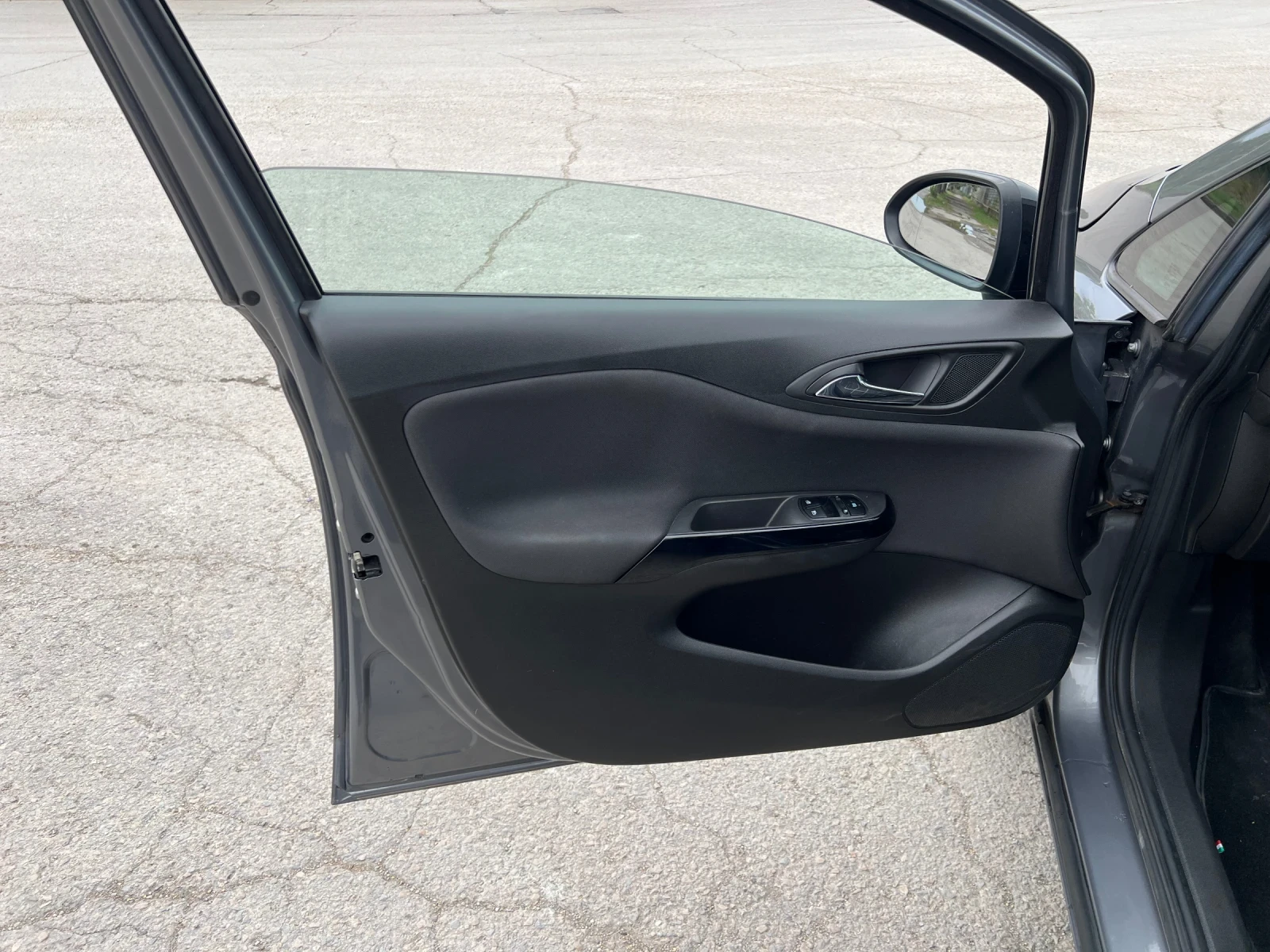 Opel Corsa 1.4I-LPG, снимка 10 - Автомобили и джипове - 56325471