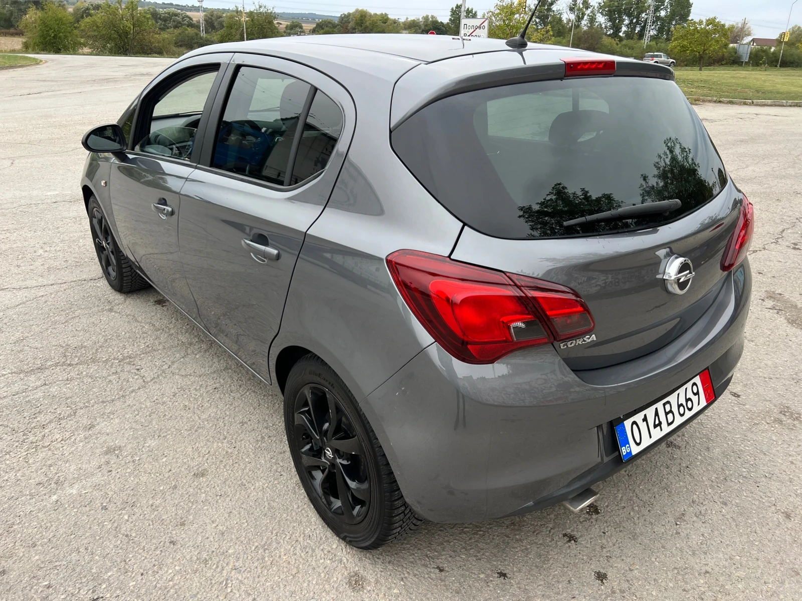 Opel Corsa 1.4I-LPG, снимка 6 - Автомобили и джипове - 56325471