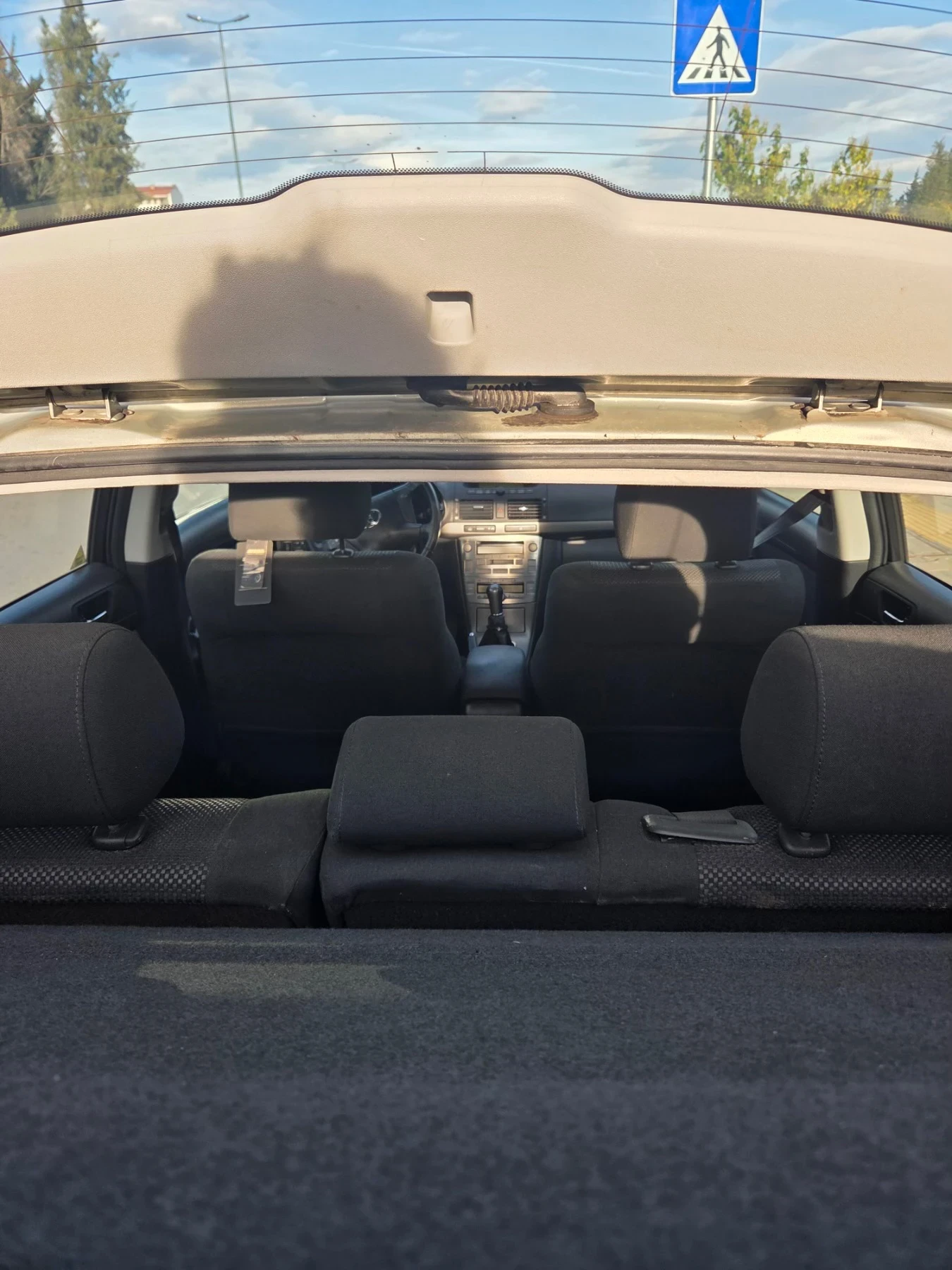 Toyota Avensis 1, 8 ������ | Mobile.bg � ����������� 9