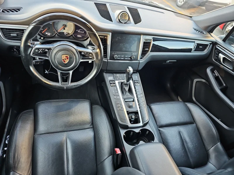 Porsche Macan, снимка 10 - Автомобили и джипове - 48795454