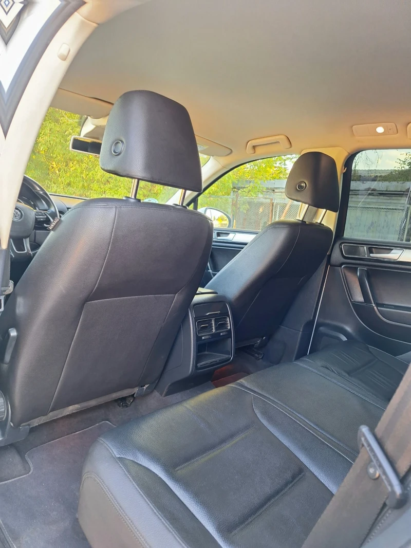 VW Touareg 3.0тди 262 к.с фейслифт, снимка 15 - Автомобили и джипове - 52368568