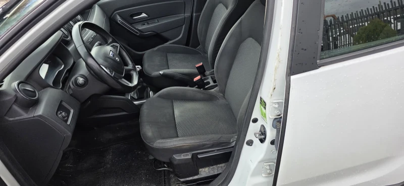 Dacia Duster 1.5 Dci-4?2-Prestige-115hp-faceLift-Euro6, снимка 10 - Автомобили и джипове - 53581516