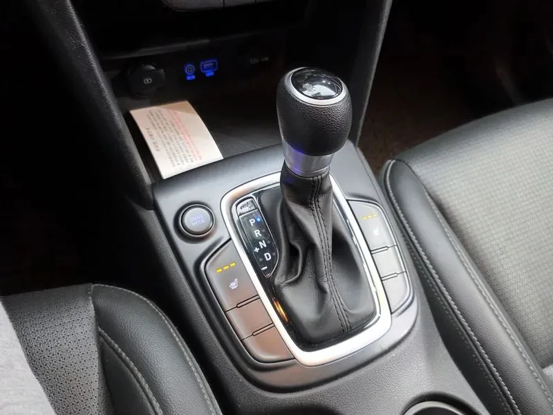 Hyundai Kona 1.6, снимка 9 - Автомобили и джипове - 54639979