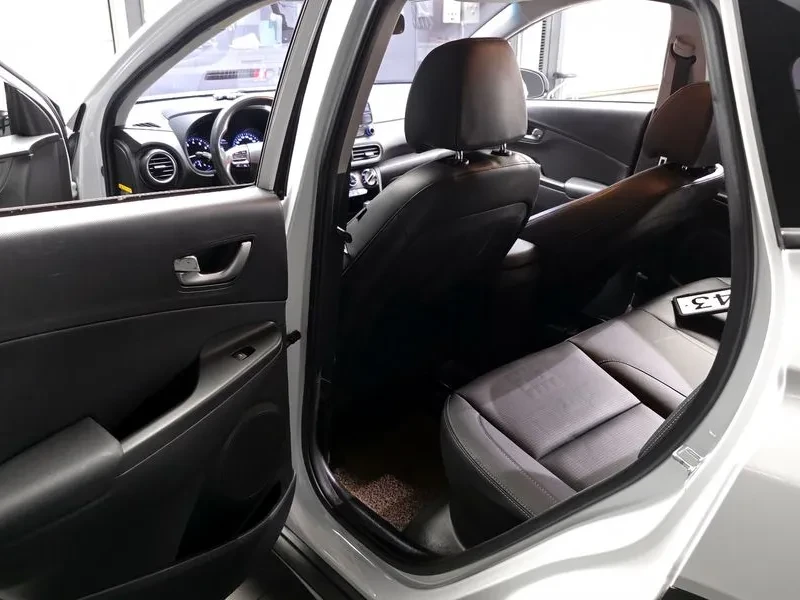 Hyundai Kona 1.6, снимка 12 - Автомобили и джипове - 54639979