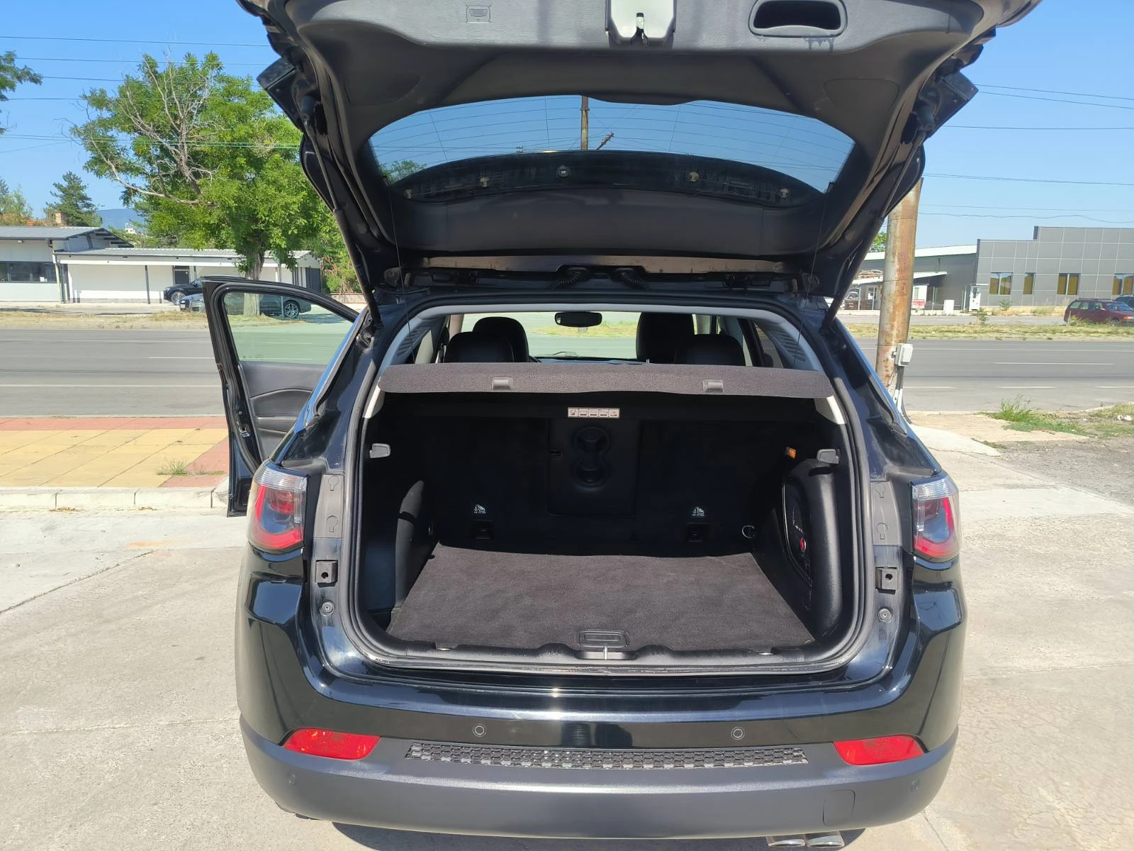 Jeep Compass 4x4-Gpl-Navi-DVD-Tv-Kameri-Euro-6D-Keyless | Mobile.bg � ����������� 11