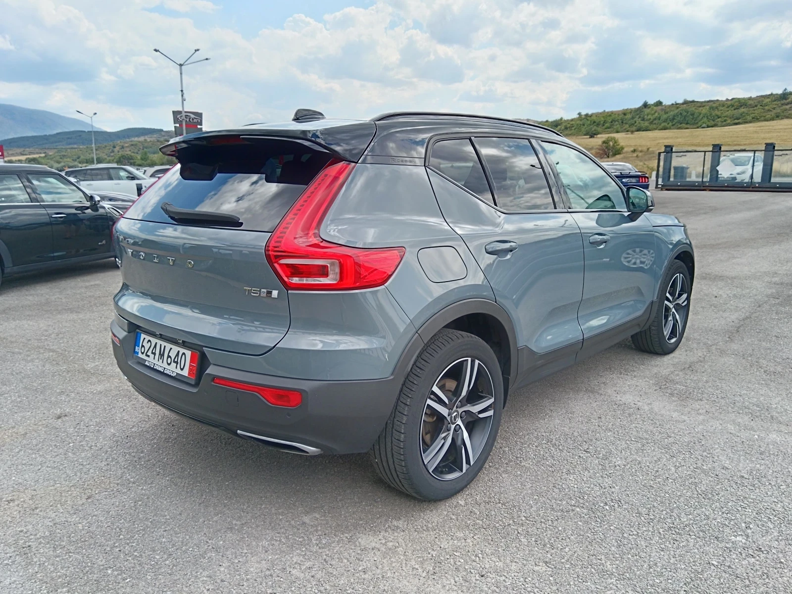 Volvo XC40 2.0T5* R DESIGN* FULL*  - изображение 4