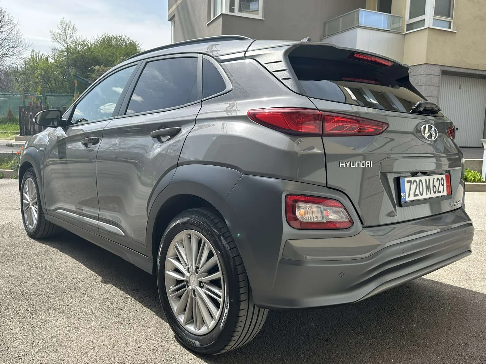 Hyundai Kona PREMIUM 64KWh FULL ASSIST/HEADUP/DISSTR/КНИЖКА - изображение 4