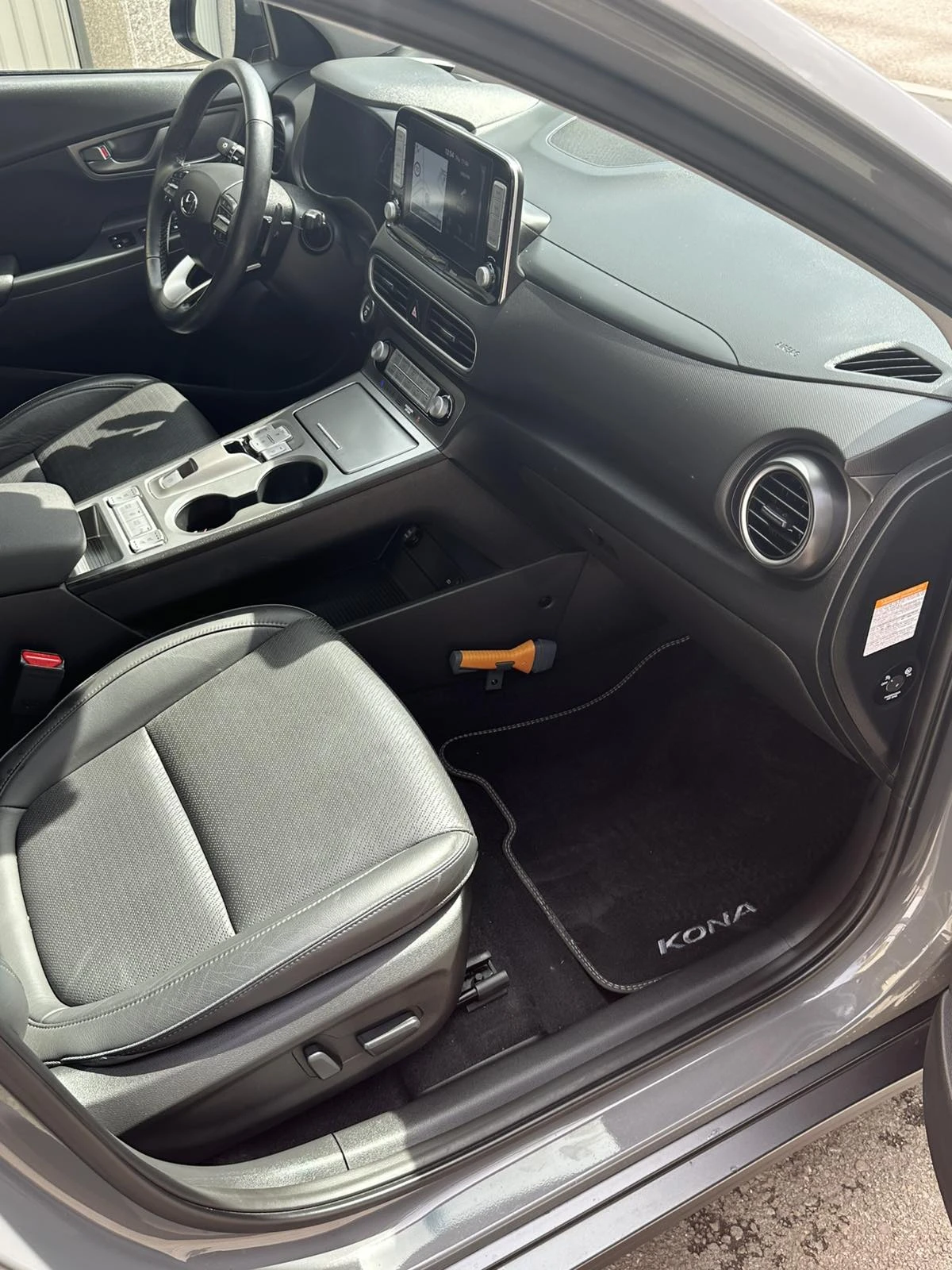 Hyundai Kona PREMIUM 64KWh FULL ASSIST/HEADUP/DISSTR/КНИЖКА - изображение 9