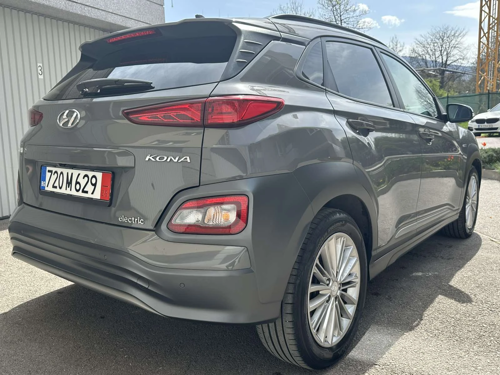 Hyundai Kona PREMIUM 64KWh FULL ASSIST/HEADUP/DISSTR/КНИЖКА - изображение 5