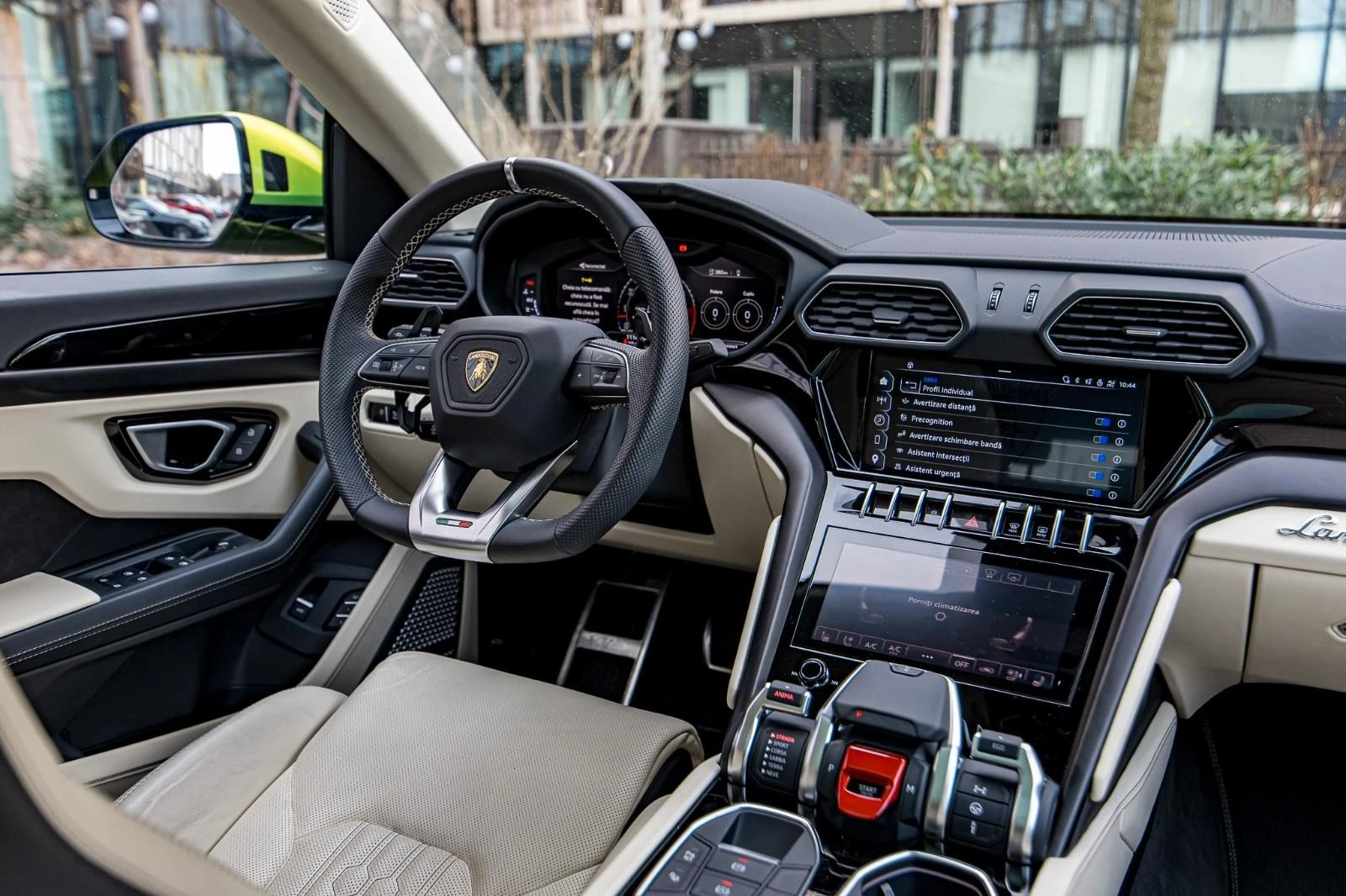 Lamborghini Urus S/666 HP/AKRAPOVIC/CERAMIC/VERDE CITREA/B&O 3D/ | Mobile.bg   14