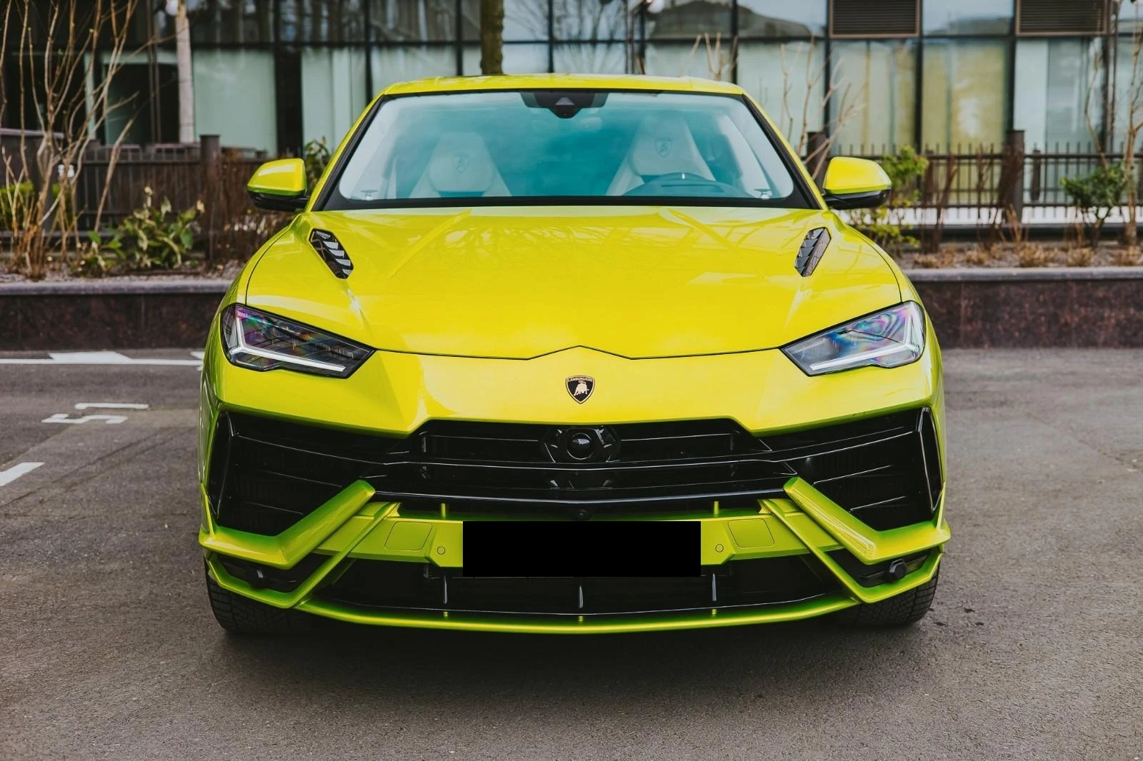 Lamborghini Urus S/666 HP/AKRAPOVIC/CERAMIC/VERDE CITREA/B&O 3D/ - изображение 2