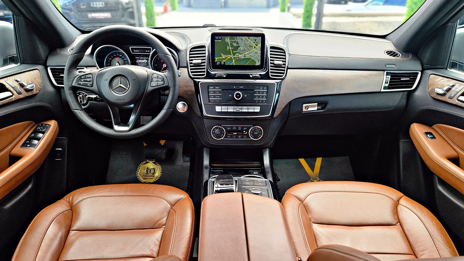 Mercedes-Benz GLE 250 AMG/9G/GERMANY/CAMERA/AIRMAT/AMBIENT/KEY GO/LIZING, снимка 9 - Автомобили и джипове - 53985105