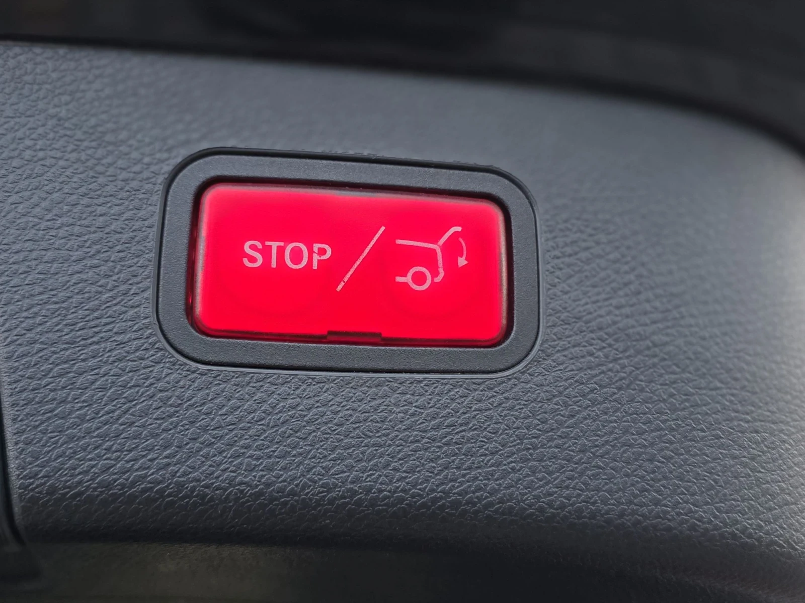 Mercedes-Benz GLA 200 Cdi 4matic / Automat / Bi Xenon / Koja / Navi , снимка 15 - Автомобили и джипове - 54202000