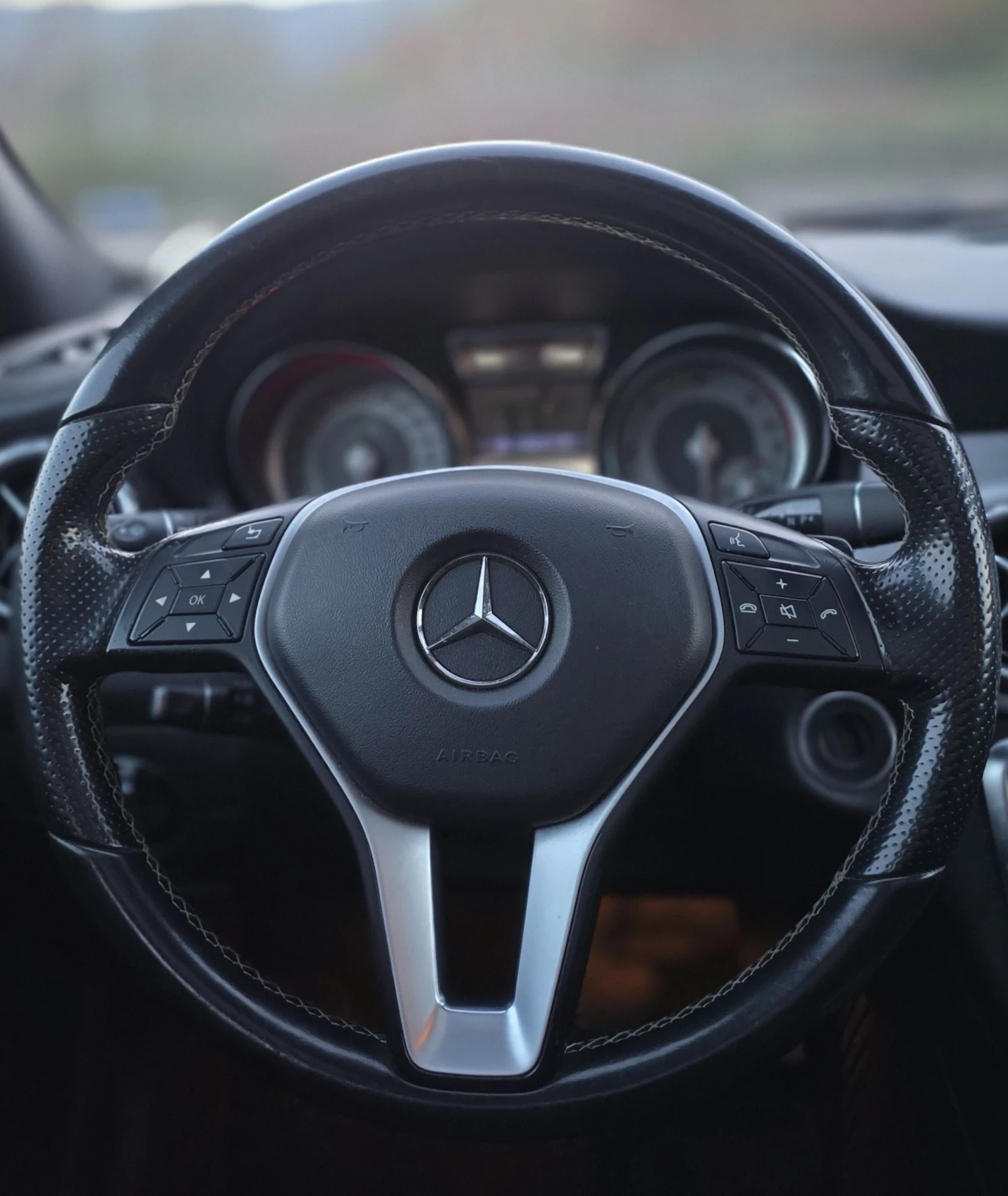 Mercedes-Benz GLA 200 Cdi 4matic / Automat / Bi Xenon / Koja / Navi , снимка 13 - Автомобили и джипове - 54202000