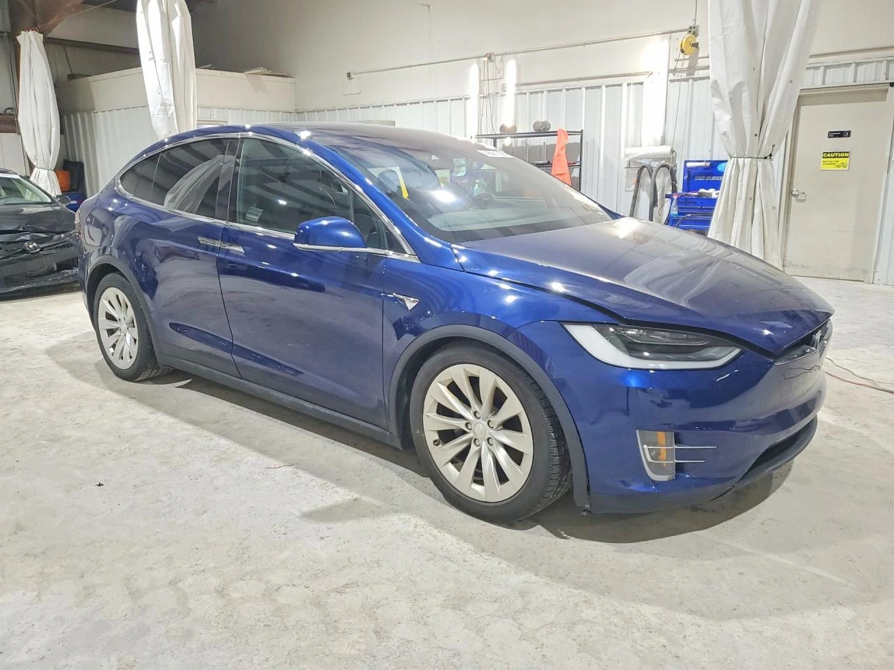 Tesla Model X 75D AWD