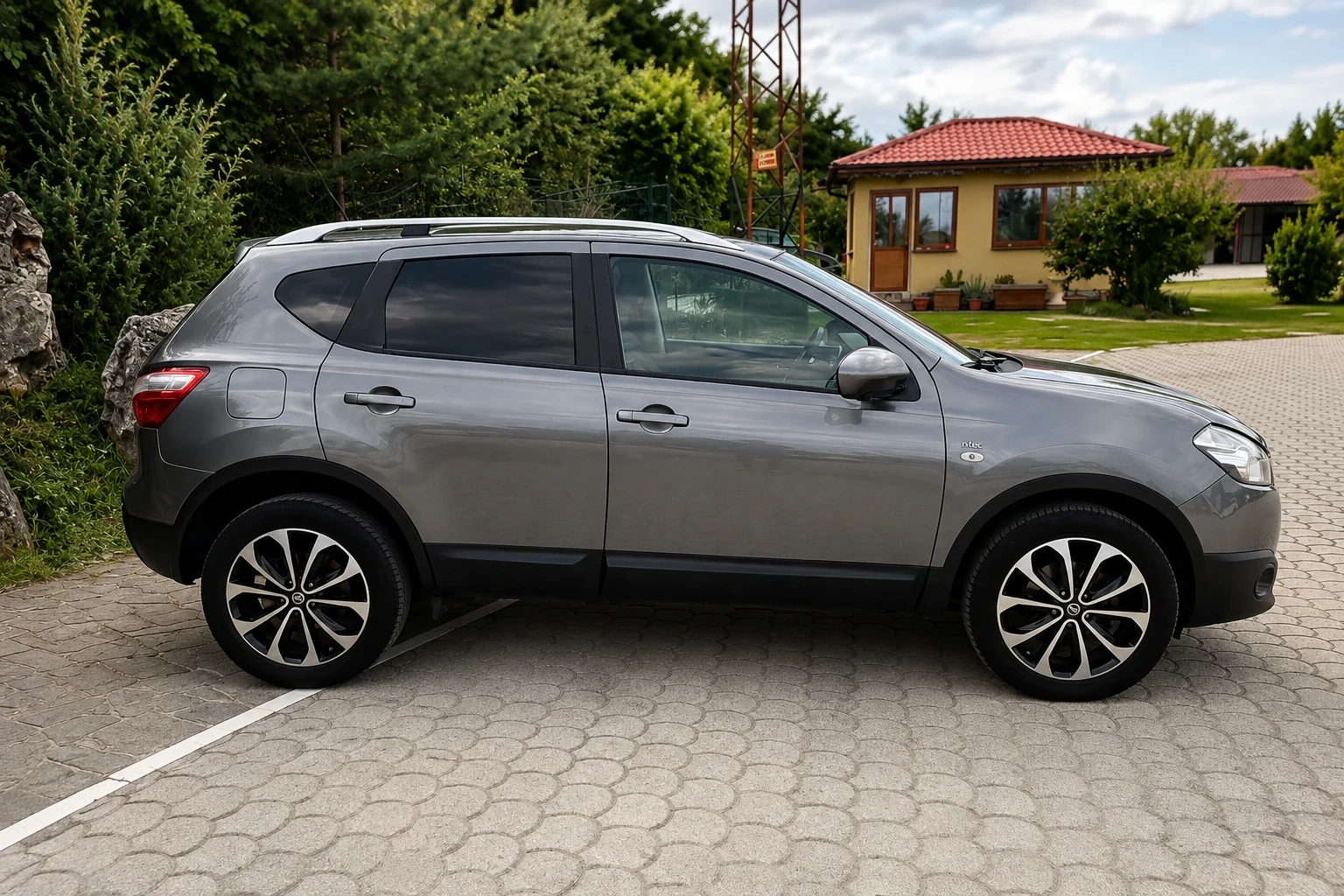 Nissan Qashqai 1.5 dCI , 110 HP , Euro 5 J10 Facelift, снимка 4 - Автомобили и джипове - 55670288