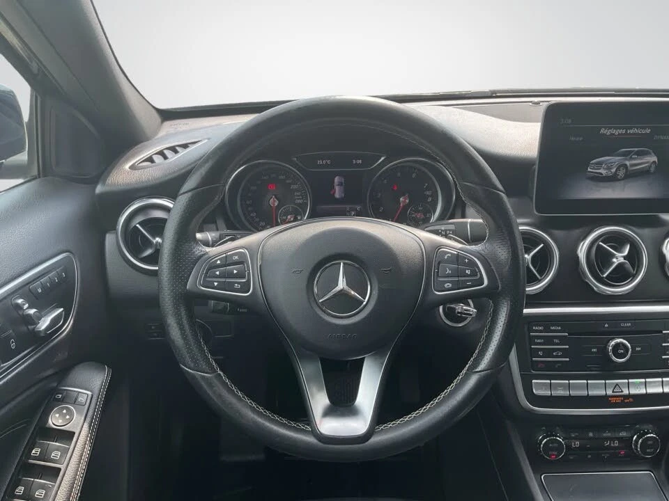 Mercedes-Benz GLA 250, снимка 6 - Автомобили и джипове - 55802281