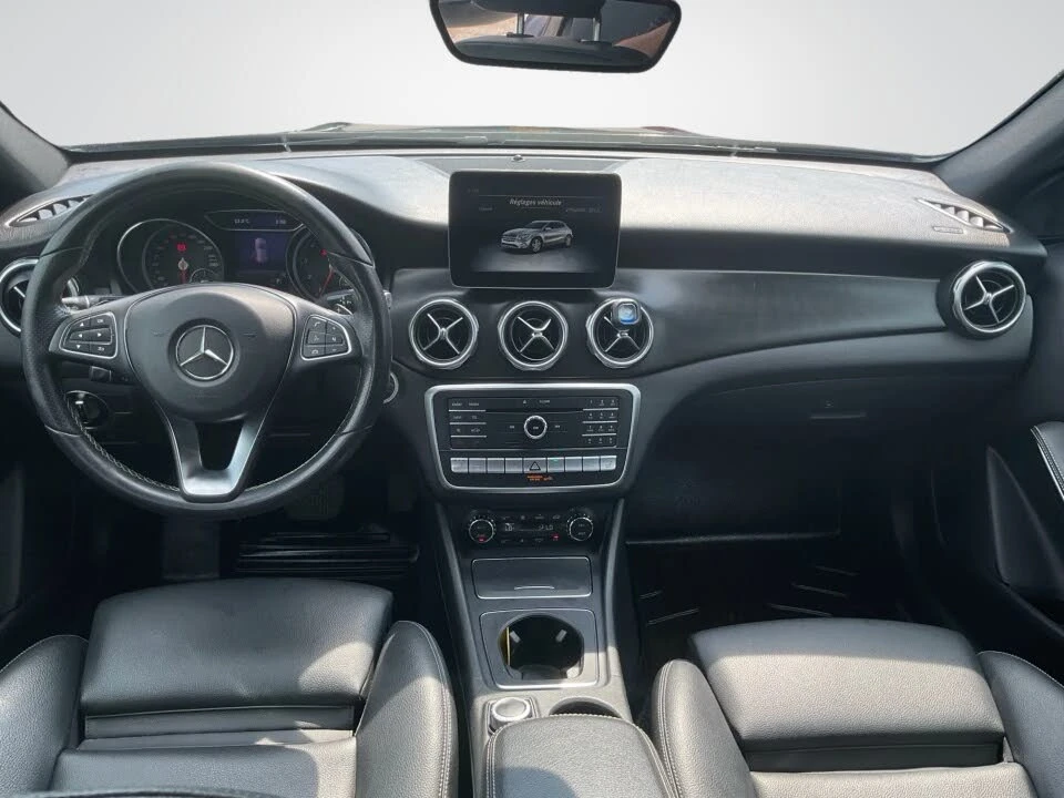 Mercedes-Benz GLA 250, снимка 5 - Автомобили и джипове - 55802281