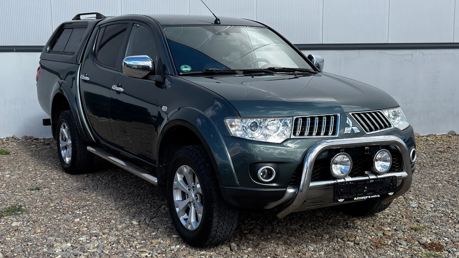 Mitsubishi L200 2.5 DI-D Automat Intense Doppelkabine 🇩, снимка 3 - Автомобили и джипове - 56217479