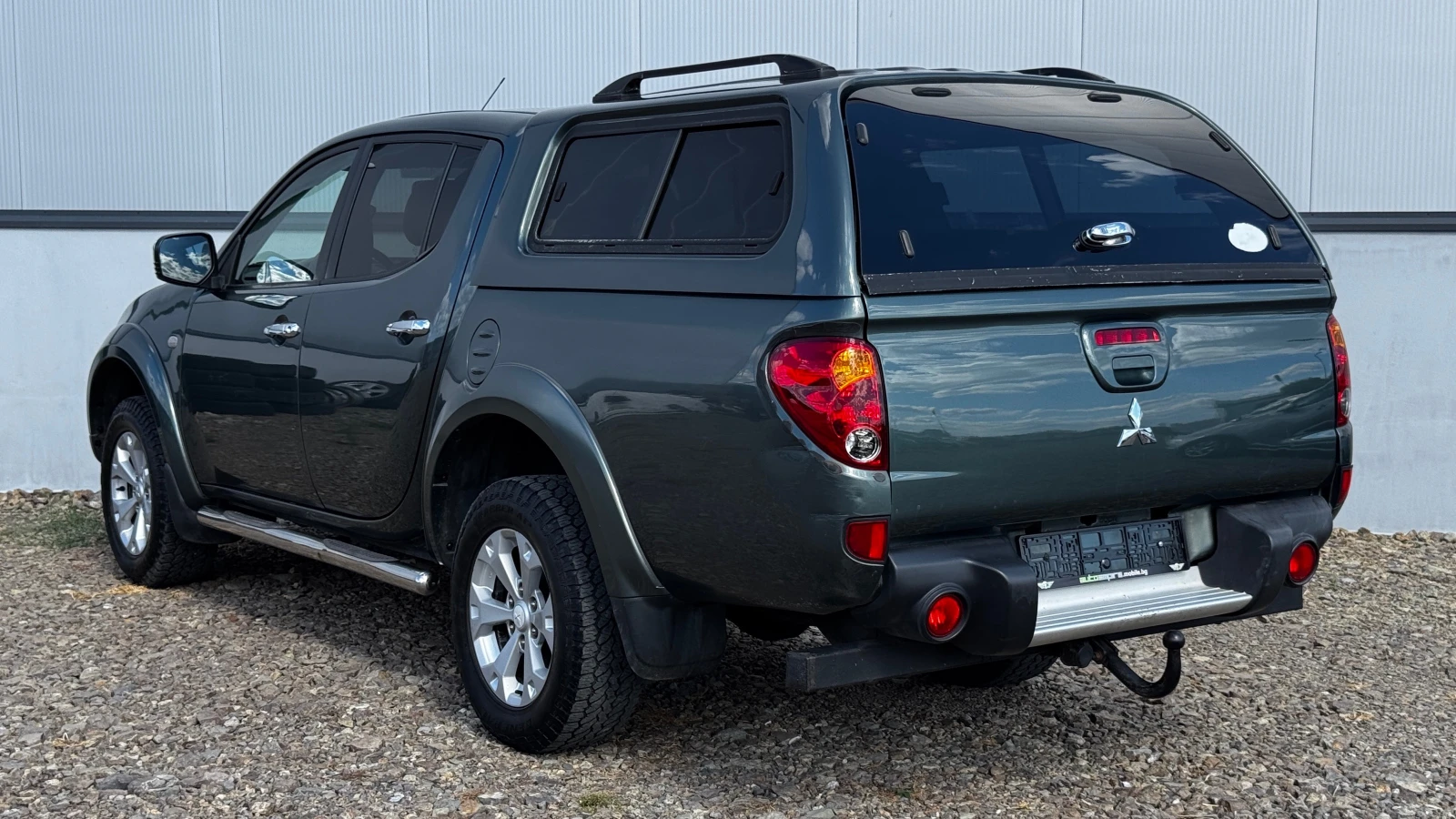 Mitsubishi L200 2.5 DI-D Automat Intense Doppelkabine 🇩, снимка 7 - Автомобили и джипове - 56217479