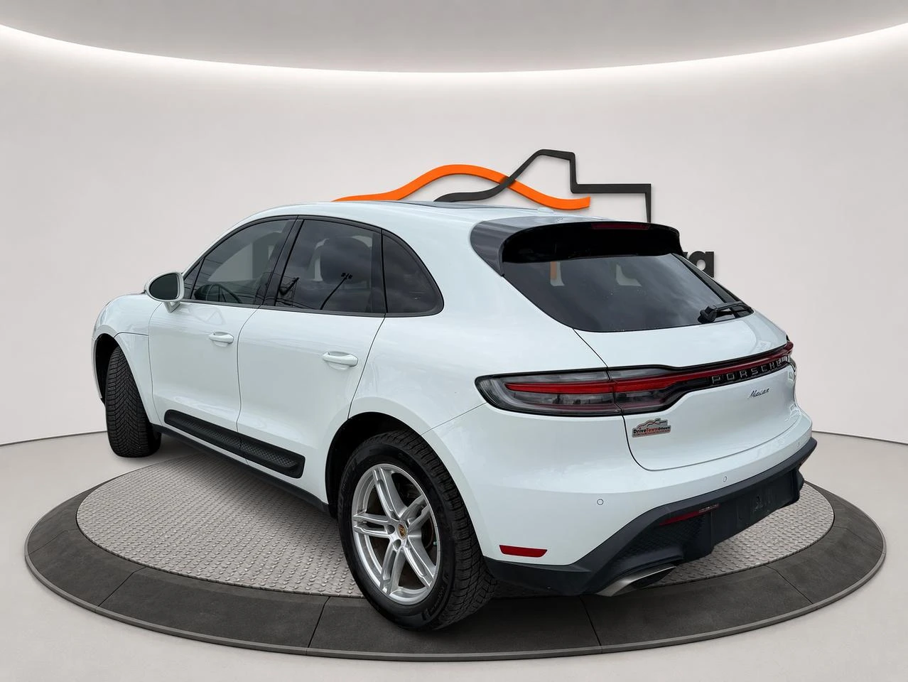 Porsche Macan 2.0 AWD, Подгрев, Обдух., снимка 2 - Автомобили и джипове - 56659674