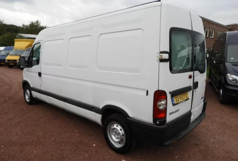 Renault Master 4 цилидъра, снимка 4 - Бусове и автобуси - 47844817