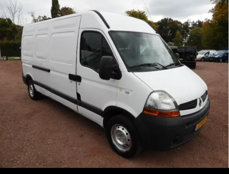 Renault Master 4 цилидъра, снимка 1 - Бусове и автобуси - 47844817