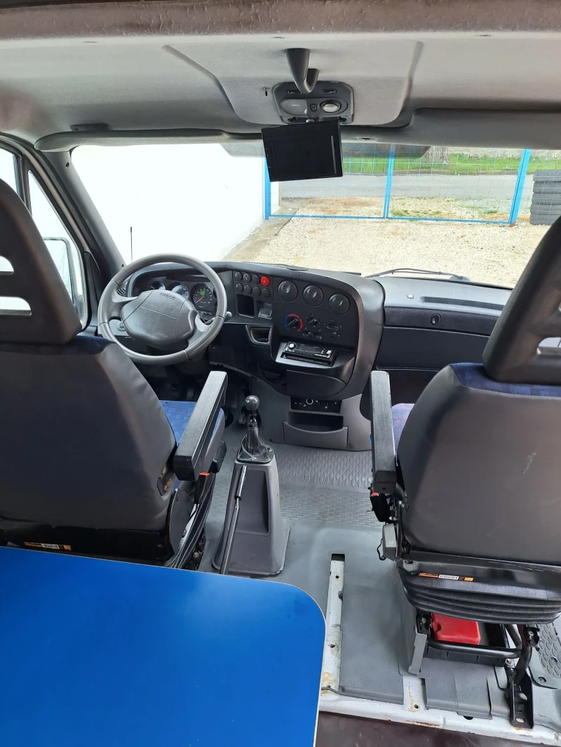 Iveco Daily 35-17Двойна гума.До-3.5т.  Внос Швейцария 3.0-170, снимка 7 - Бусове и автобуси - 50267908