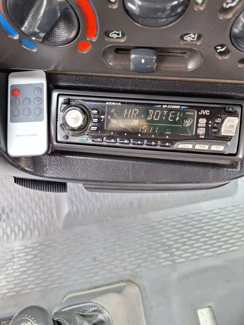 Iveco Daily 35-17Двойна гума.До-3.5т.  Внос Швейцария 3.0-170, снимка 12 - Бусове и автобуси - 50267908