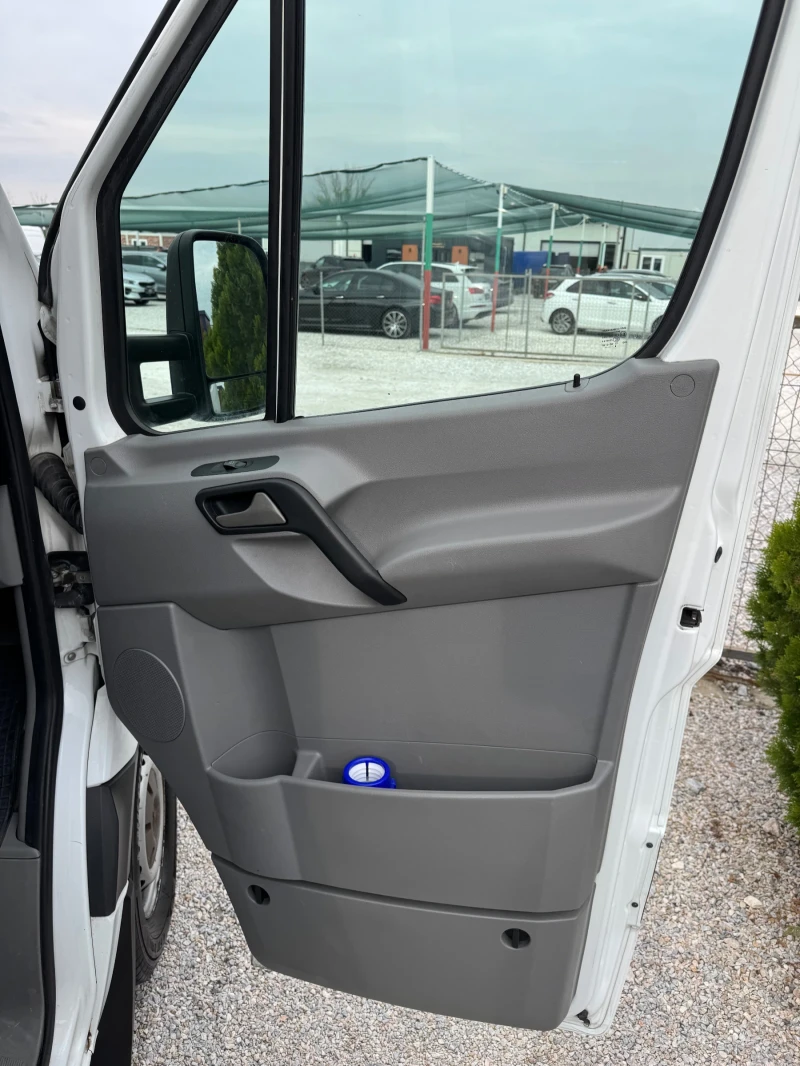 Mercedes-Benz Sprinter 311 Специален, снимка 8 - Бусове и автобуси - 52135959