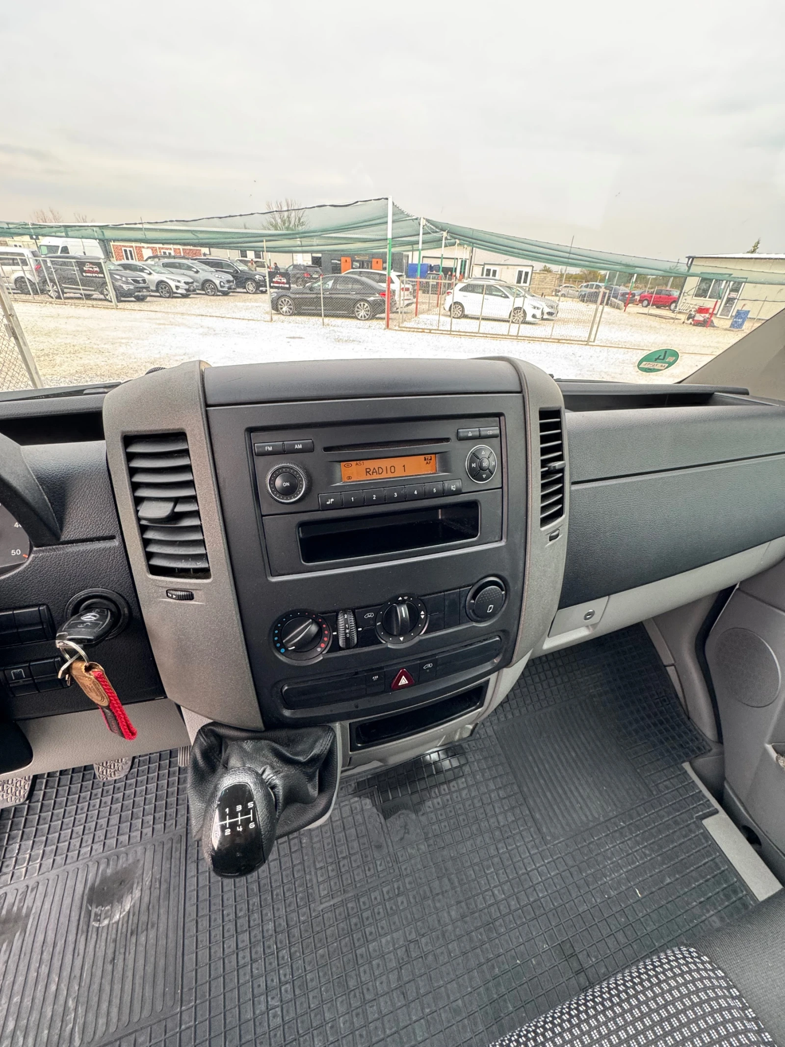 Mercedes-Benz Sprinter 311  | Mobile.bg   11