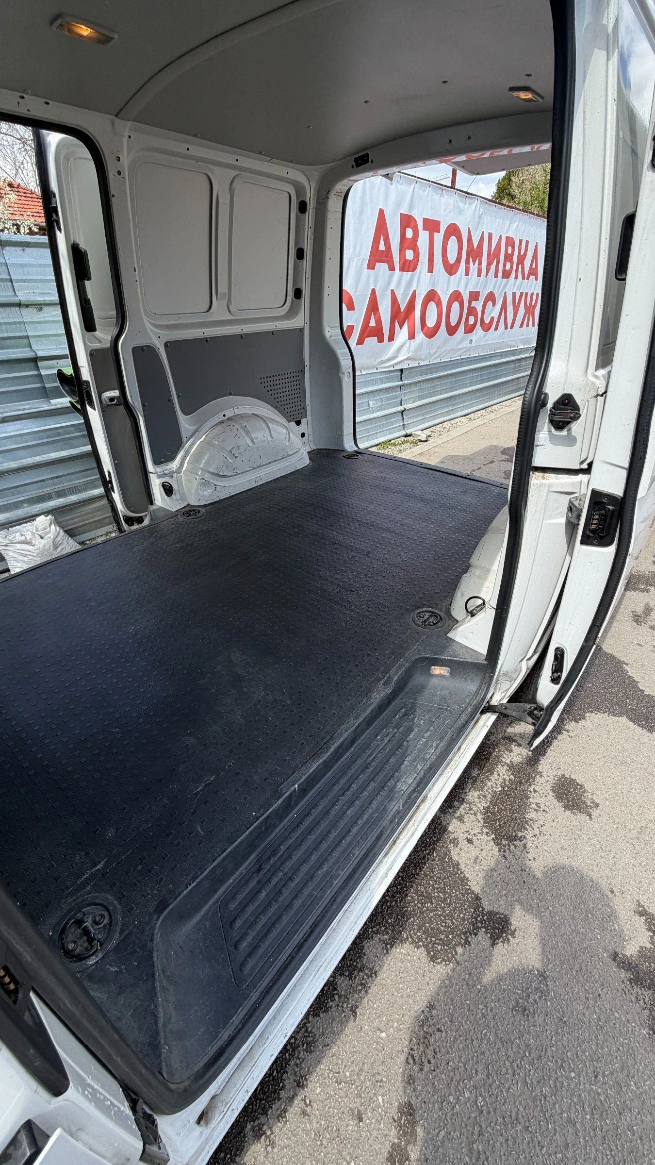 VW Transporter, снимка 9 - Бусове и автобуси - 54157209