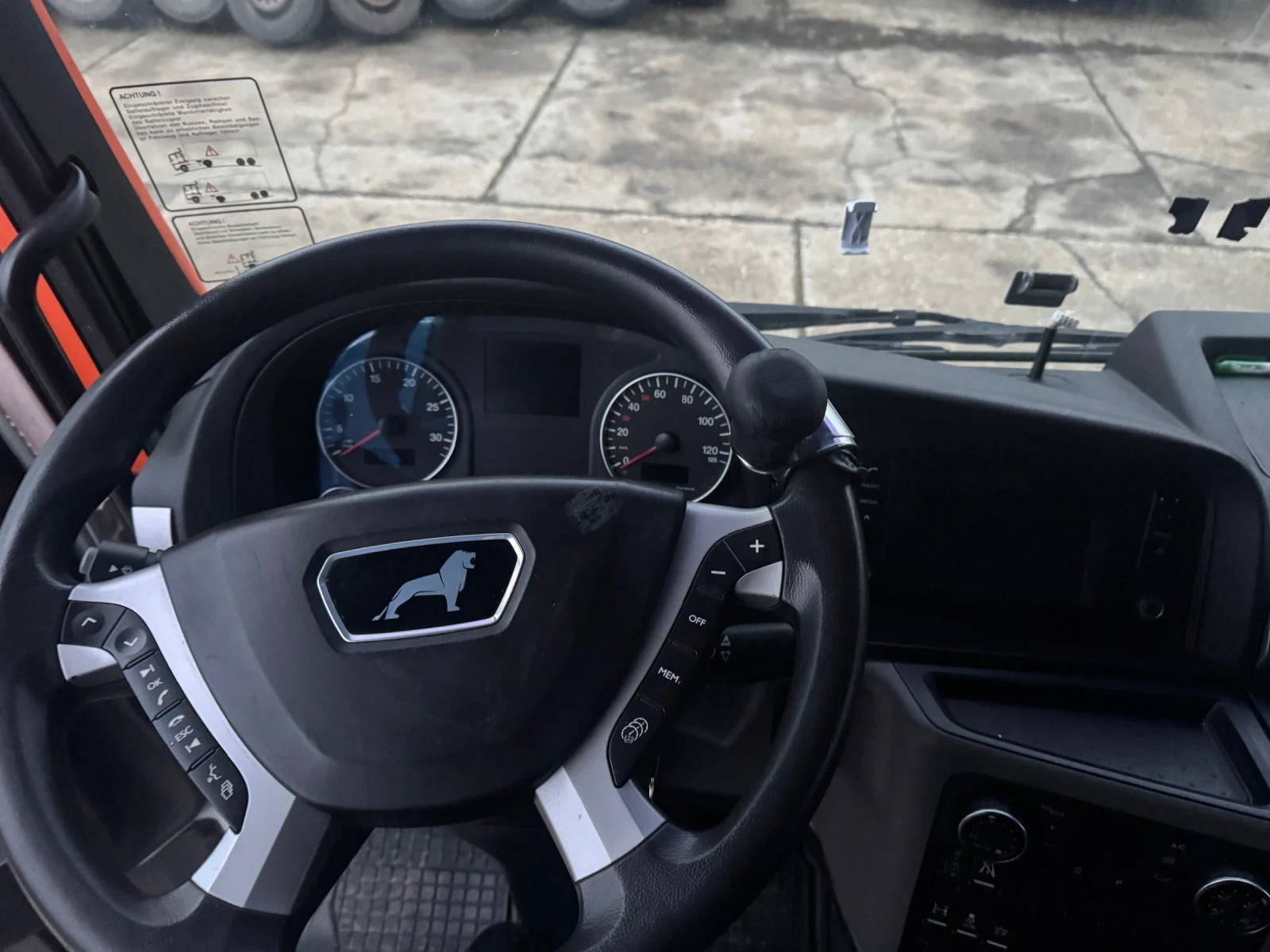 Man Tgx 18.500 LLS E6 4x2 - изображение 9