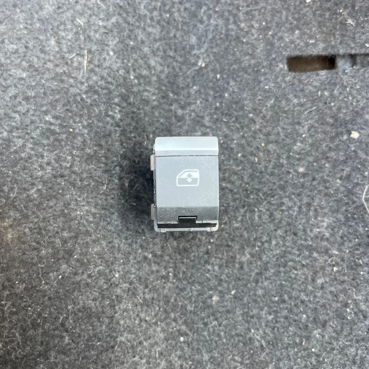 Копче прозорец предназадна врата за Audi A4A5Q5Q7Q8 4M0959855-2705
