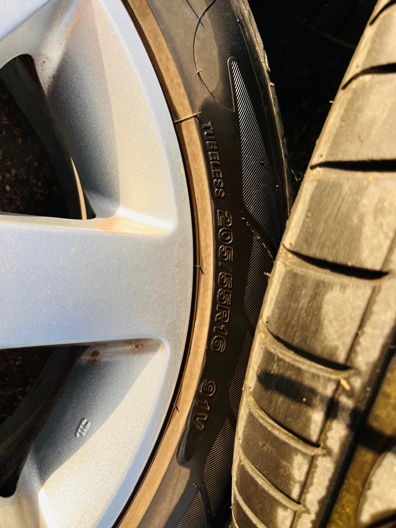 Гуми с джанти Firestone 205/110R19.5, снимка 5 - Гуми и джанти - 55674233