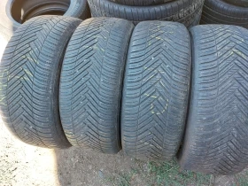 Гуми Всесезонни 235/50R18, снимка 1 - Гуми и джанти - 38096662