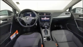 VW Golf 136 k.с./Кеyless/Дистроник/Дигитален километраж, снимка 7