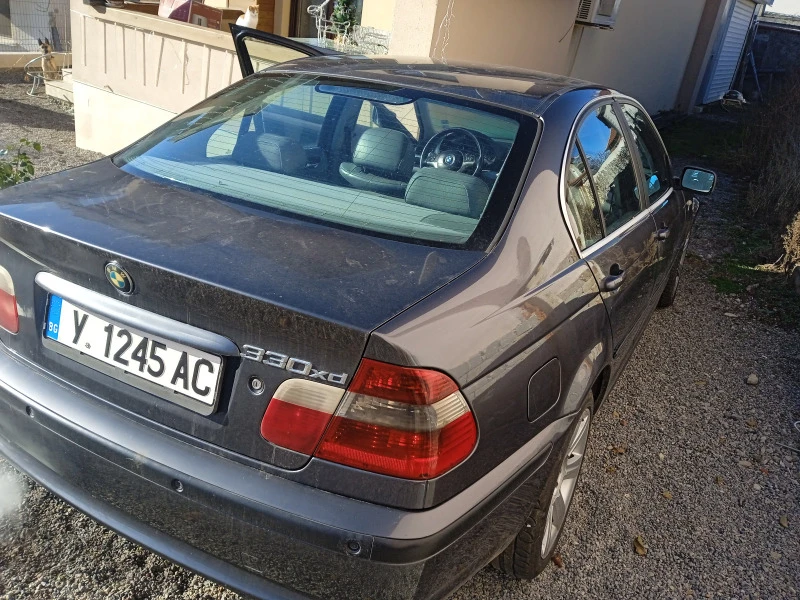 BMW 330, снимка 5 - Автомобили и джипове - 47379513