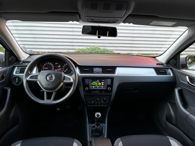 Skoda Rapid 1.6 TDI* Всичко платено, снимка 9 - Автомобили и джипове - 52388487