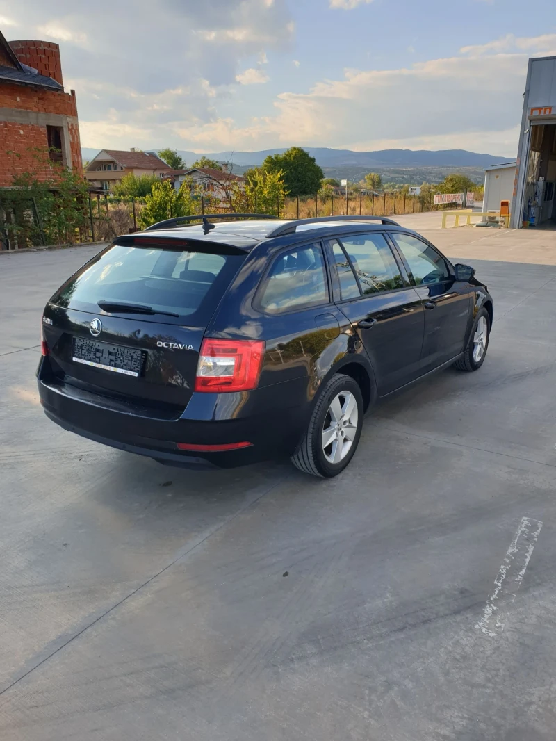 Skoda Octavia, снимка 6 - Автомобили и джипове - 51894841
