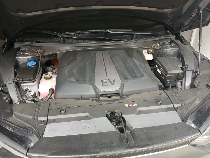 Kia EV6 Executive, снимка 8 - Автомобили и джипове - 53241553