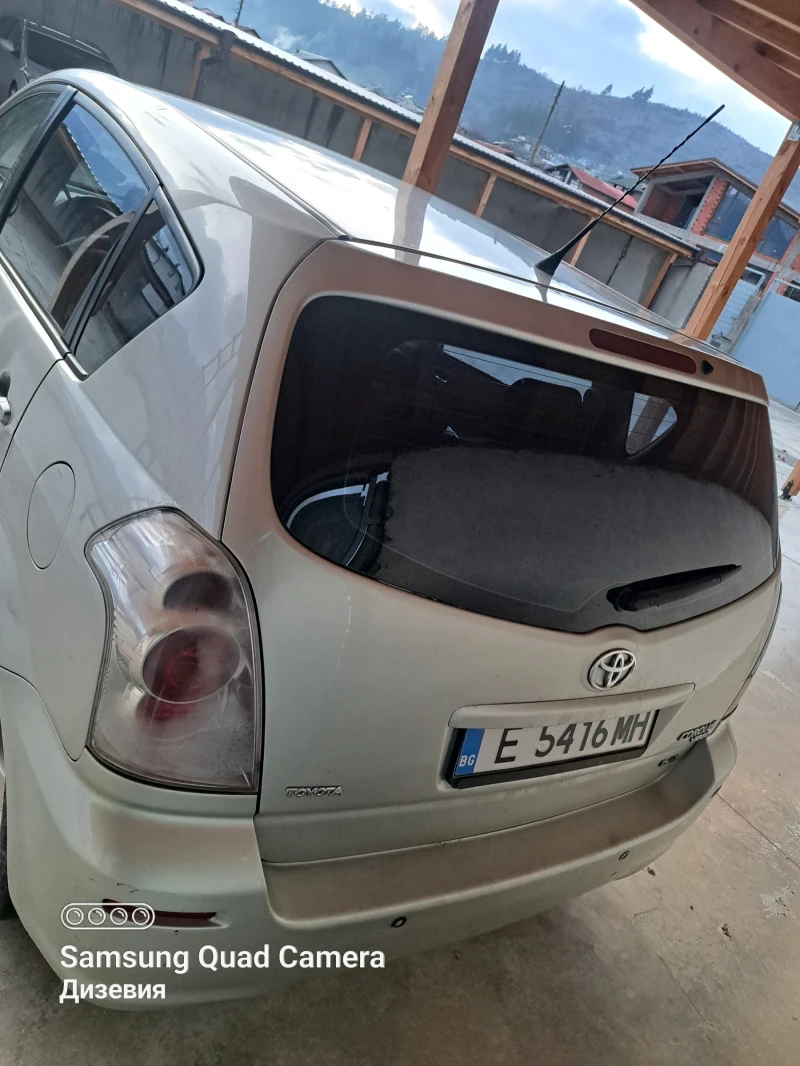Toyota Corolla verso, снимка 3 - Автомобили и джипове - 53536155