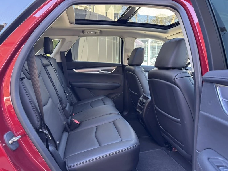 Cadillac XT5 AWD, снимка 14 - Автомобили и джипове - 54139323