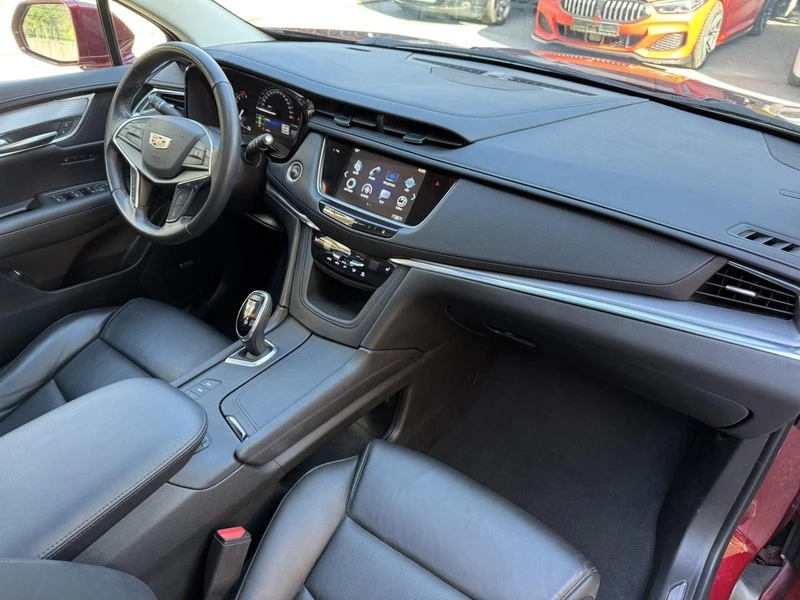 Cadillac XT5 AWD, снимка 12 - Автомобили и джипове - 54139323