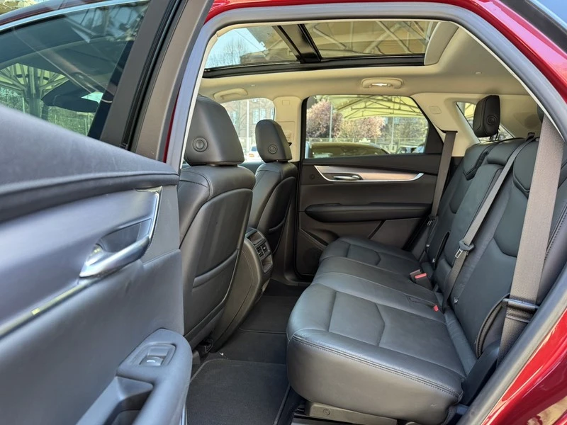 Cadillac XT5 AWD, снимка 15 - Автомобили и джипове - 54139323