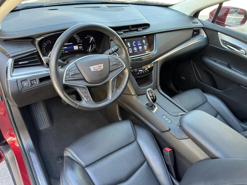 Cadillac XT5 AWD, снимка 8 - Автомобили и джипове - 54139323