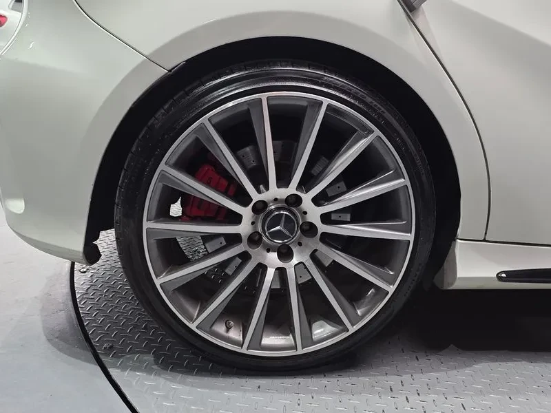 Mercedes-Benz A45 AMG 4Matic, снимка 5 - Автомобили и джипове - 55884343