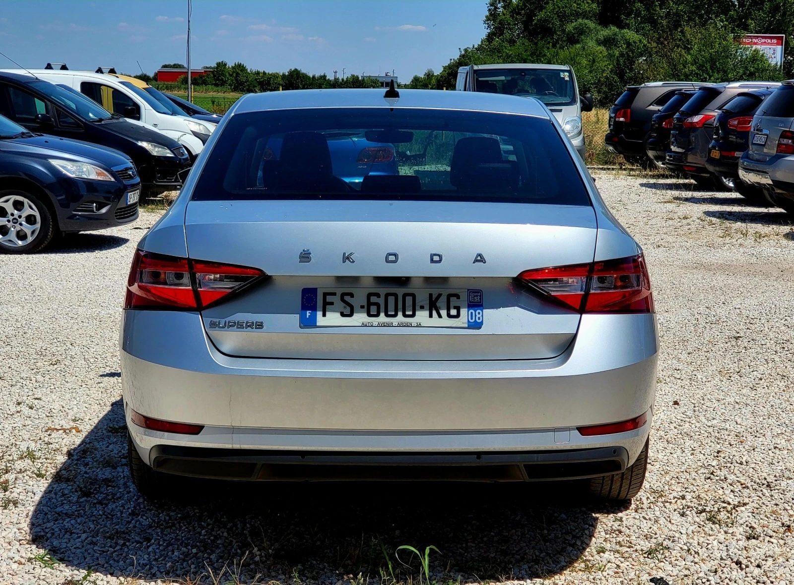 Skoda Superb 2.0 TDI - изображение 6