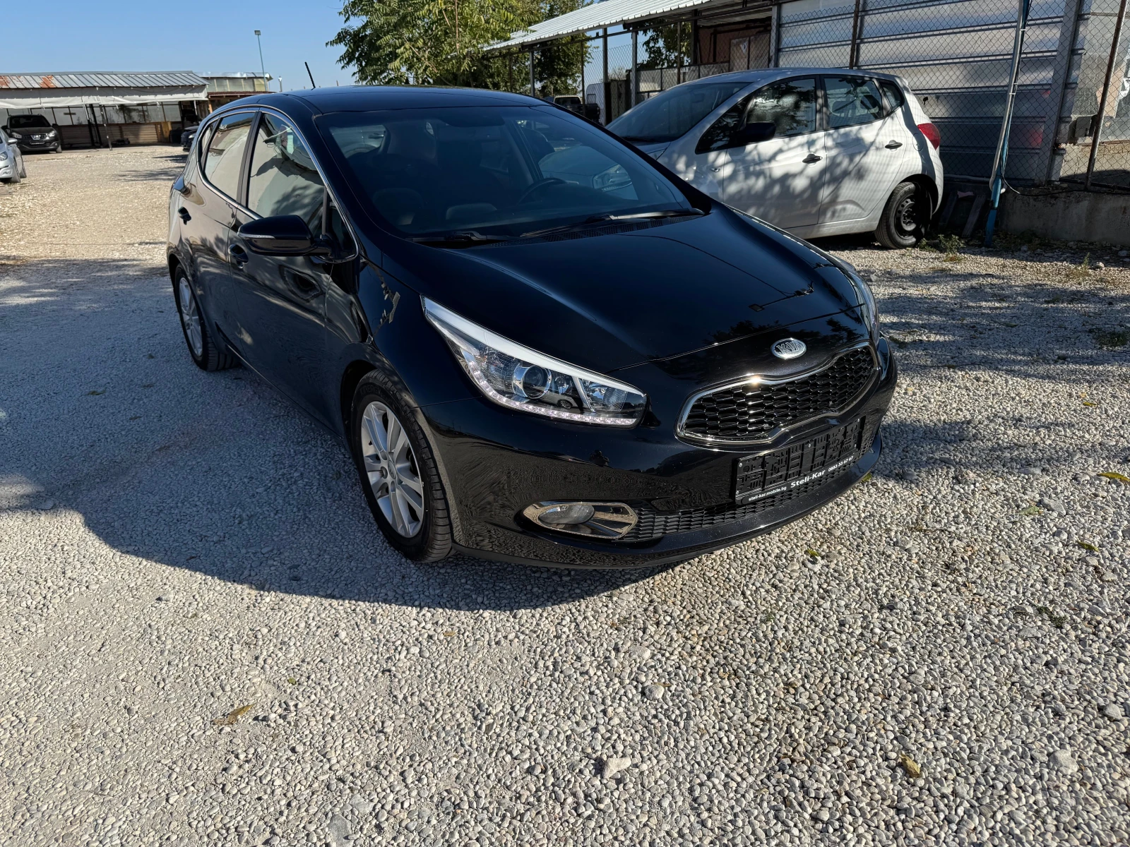 Kia Ceed 1.6CRDI-PREMIUM-NAVI-KAMERA-LED - изображение 7